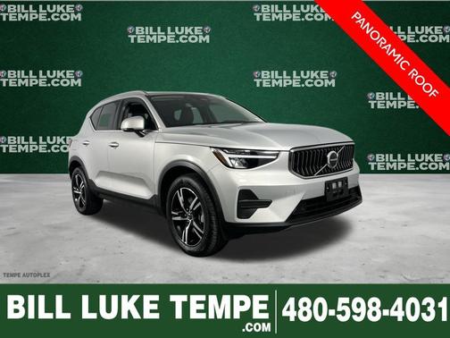 2025 Volvo XC40 B5 Core Bright Theme