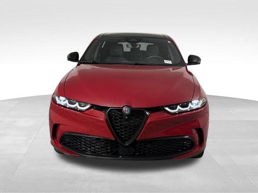 Rosso 2024 Alfa Romeo Tonale Veloce