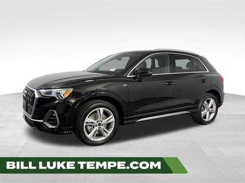 Mythos Black Metallic 2023 Audi Q3 45 S line Premium