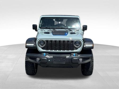 Earl Clearcoat 2024 Jeep Wrangler 4xe Rubicon