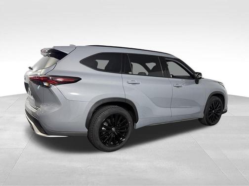 Cement 2025 Toyota Highlander XSE