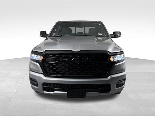 Billet Silver Metallic Clearcoat 2025 RAM 1500 Big Horn/Lone Star