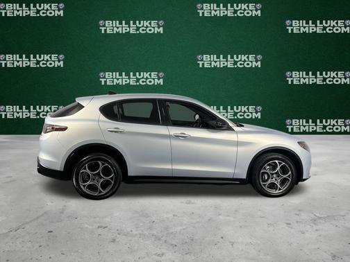 2024 Alfa Romeo Stelvio Base