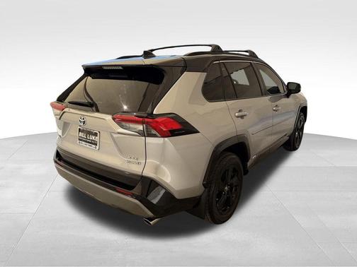 Silver Sky Metallic 2019 Toyota RAV4 Hybrid XSE