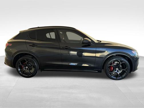 2024 Alfa Romeo Stelvio Ti