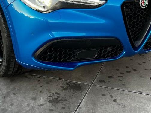 2023 Alfa Romeo Stelvio Veloce