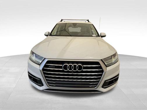 Glacier White Metallic 2018 Audi Q7 3.0T Prestige