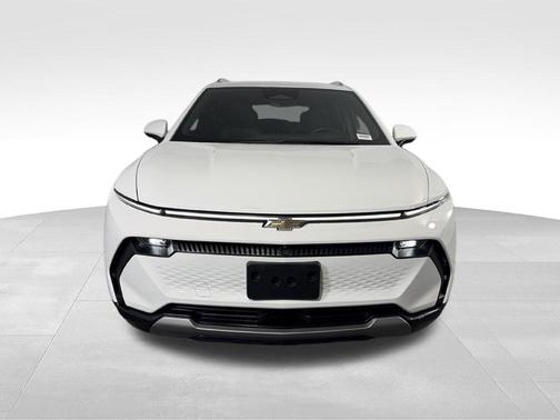 Summit White 2025 Chevrolet Equinox EV LT