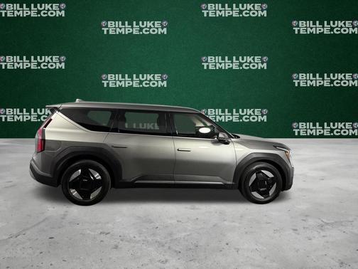 2024 Kia EV9 Light Long Range