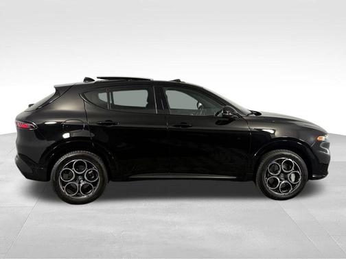 Alfa Black 2025 Alfa Romeo Tonale Base
