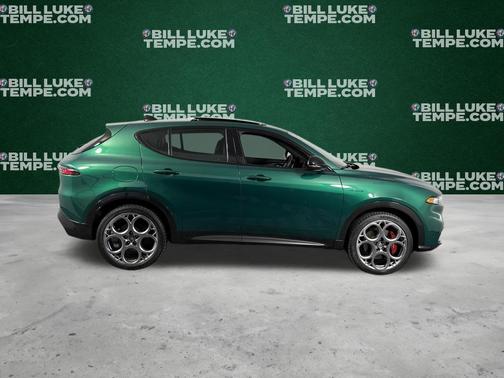 Verde 2024 Alfa Romeo Tonale Veloce