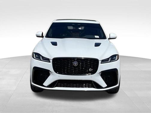 Fuji White 2023 Jaguar F-PACE SVR