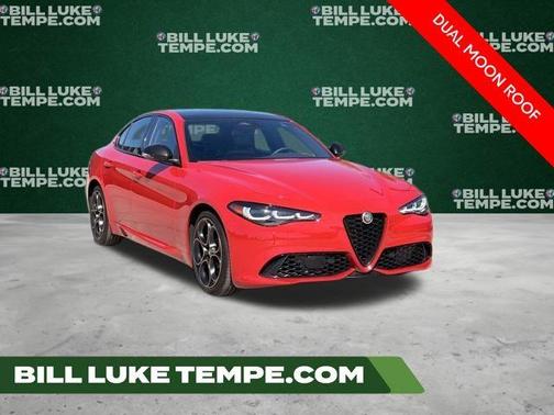 Rosso 2025 Alfa Romeo Giulia INTENSA