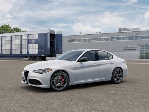 Moonlight Gray Metallic 2026 Alfa Romeo Giulia Base