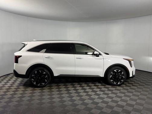 2025 Kia Sorento EX