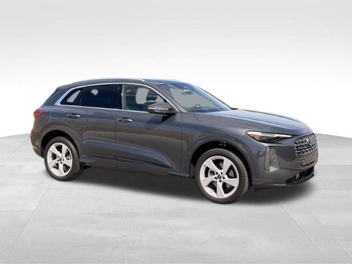 Tambora Gray Metallic 2025 Audi Q5 2.0T quattro Premium
