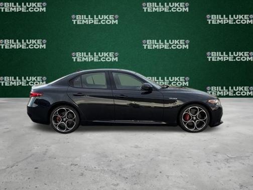 2022 Alfa Romeo Giulia Veloce