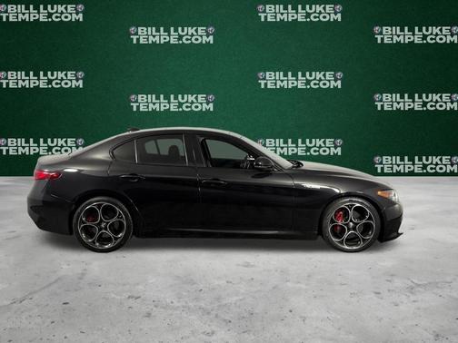 2022 Alfa Romeo Giulia Veloce