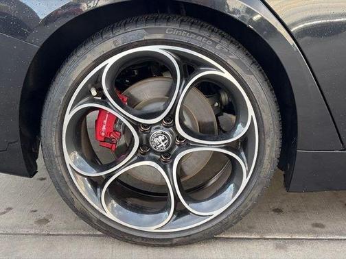 2022 Alfa Romeo Giulia Veloce