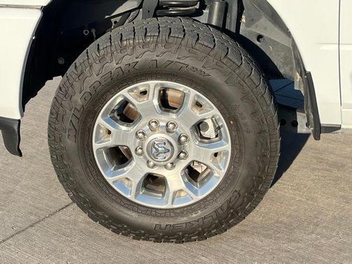Bright White Clearcoat 2024 RAM 2500 Laramie