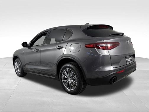 Vesuvio Gray Metallic 2023 Alfa Romeo Stelvio Sprint