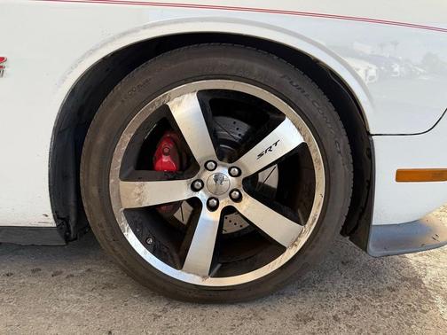 2013 Dodge Challenger SRT8