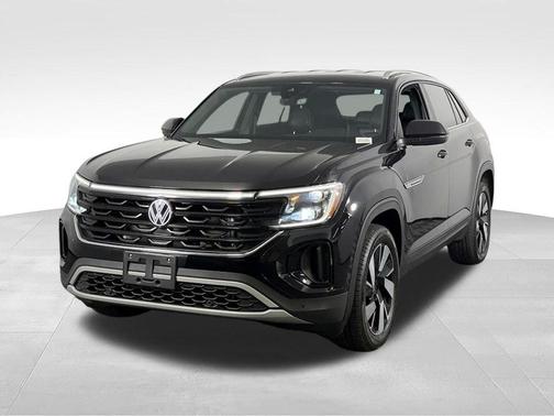 Deep Black Pearl Effect 2025 Volkswagen Atlas Cross Sport 2.0T SE w/Technology