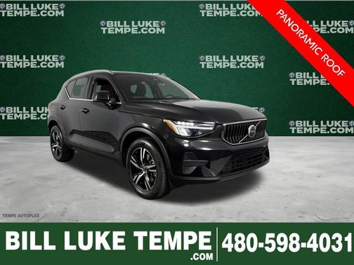 2025 Volvo XC40 B5 Core Bright Theme