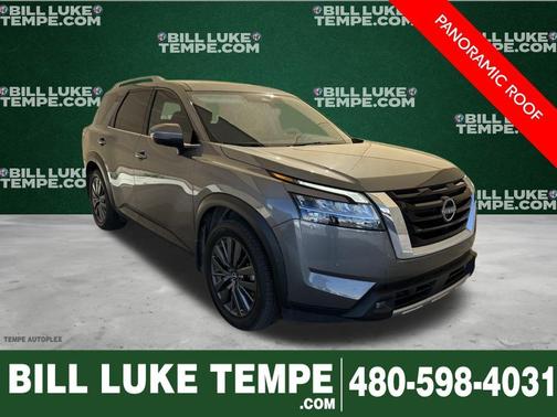 2022 Nissan Pathfinder SL