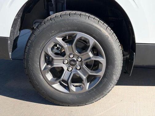 Oxford White 2024 Ford Maverick XLT