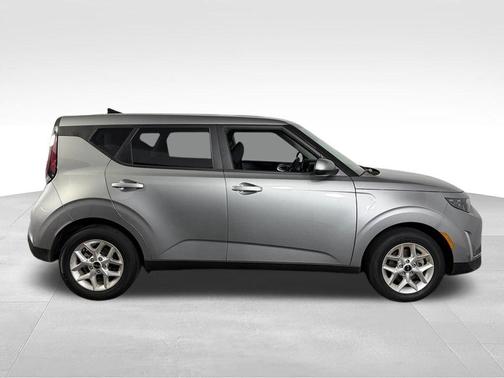Steel Gray 2025 Kia Soul LX