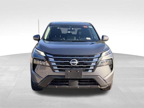 Gun Metallic 2025 Nissan Rogue SV
