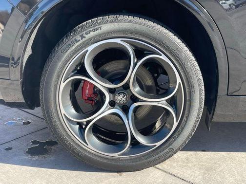 2023 Alfa Romeo Stelvio Veloce