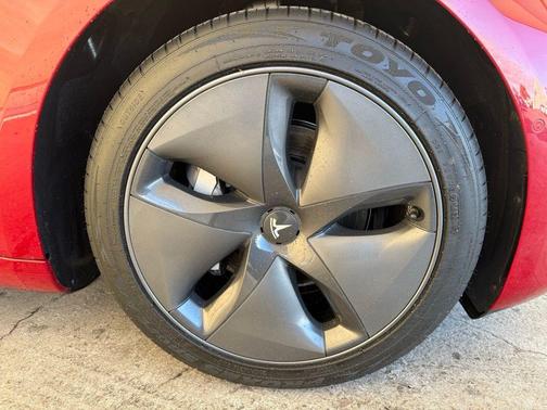 2019 Tesla Model 3 Performance