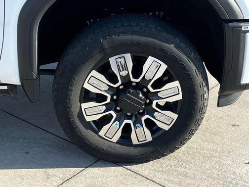 2024 GMC Sierra 2500 Denali