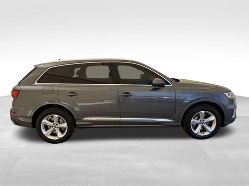 Samurai Gray Metallic 2020 Audi Q7 45 Premium Plus