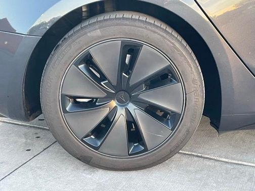 2024 Tesla Model 3 Base