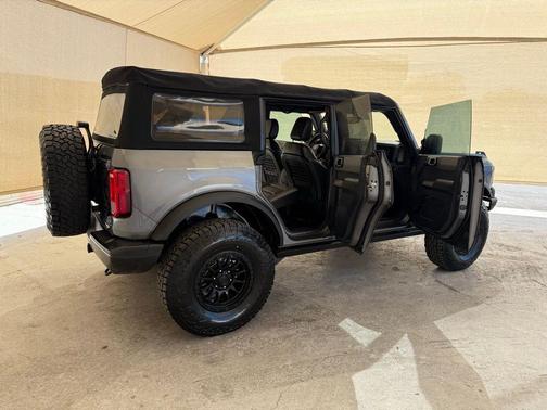 Carbonized Gray Metallic 2021 Ford Bronco Black Diamond