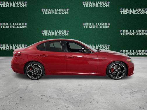 2022 Alfa Romeo Giulia Veloce