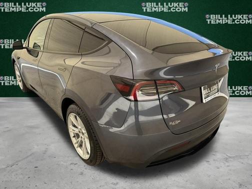 Midnight Silver Metallic 2023 Tesla Model Y Long Range