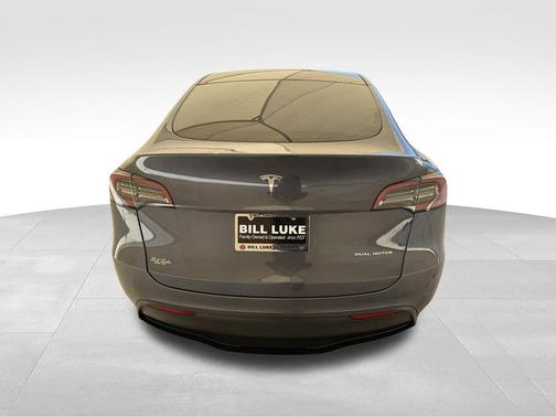 Midnight Silver Metallic 2023 Tesla Model Y Long Range