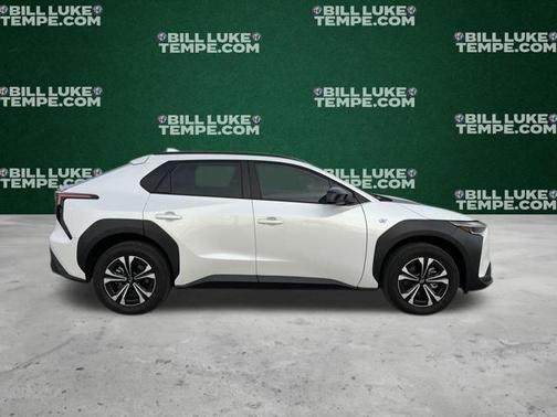 Pearl 2025 Subaru Solterra Premium