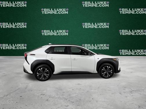 Pearl 2025 Subaru Solterra Premium