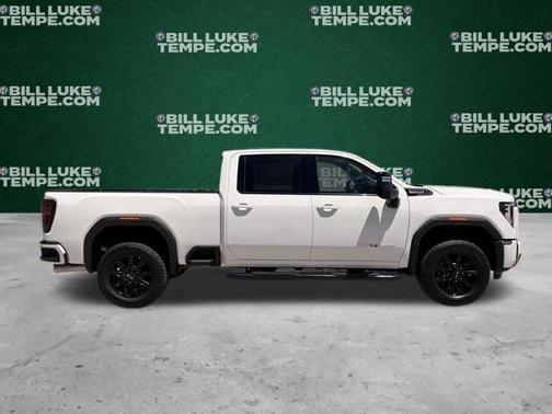 Summit White 2025 GMC Sierra 2500 AT4