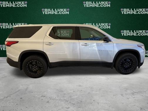 Silver Ice Metallic 2021 Chevrolet Traverse LS