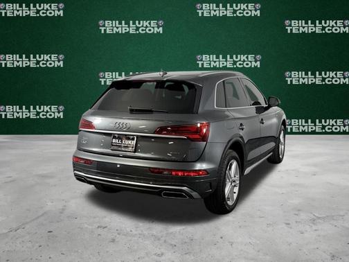 Daytona Gray Pearl Effect 2024 Audi Q5 e 55 S line quattro Premium