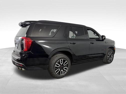 Onyx Black 2023 GMC Yukon AT4