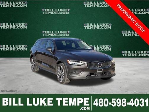 2025 Volvo V60 Cross Country B5 Plus