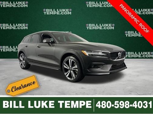 2025 Volvo V60 Cross Country B5 Plus