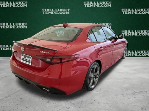 2018 Alfa Romeo Giulia Base